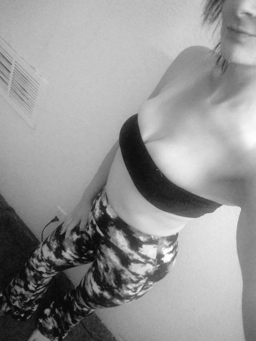#bellbottoms #sarashangrila #70sstyle #altgirl #fetish #switch https://t.co/3bb8D8uMke<a href="/tag/bellbottoms"class="tags">#bellbottoms</a><a href="/tag/sarashangrila"class="tags">#sarashangrila</a><a href="/tag/70sstyle"class="tags">#70sstyle</a><a href="/tag/altgirl"class="tags">#altgirl</a><a href="/tag/fetish"class="tags"><span>#fetish</span></a><a href="/tag/switch"class="tags"><span>#switch</span></a>