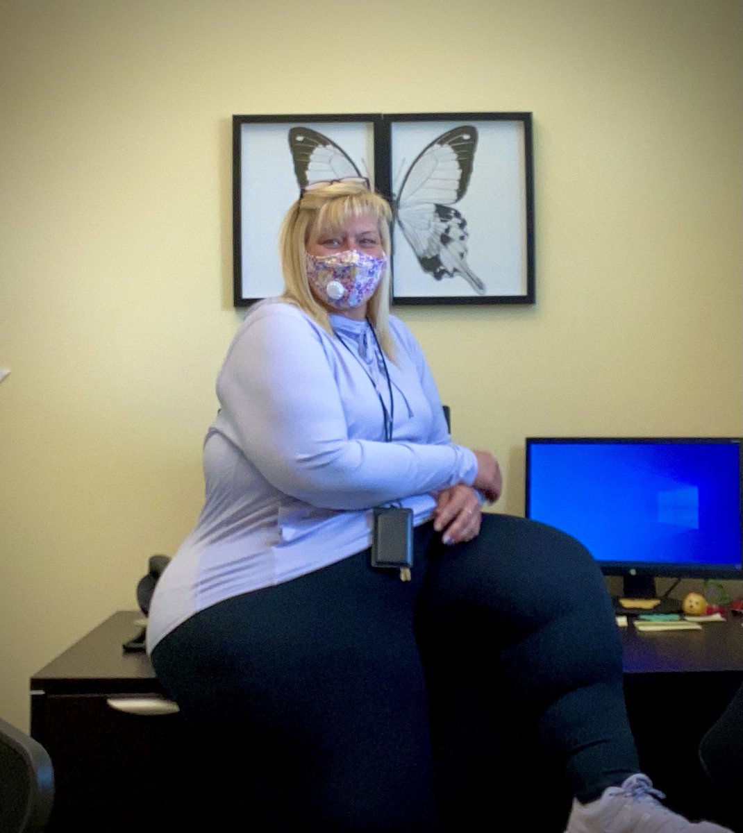 barbiebombshel4's tweet photo. When I’m the boss, I sit where I want. #barbierules #bbw #ssbbw #bosslife https://t.co/IpSbrxtVsa