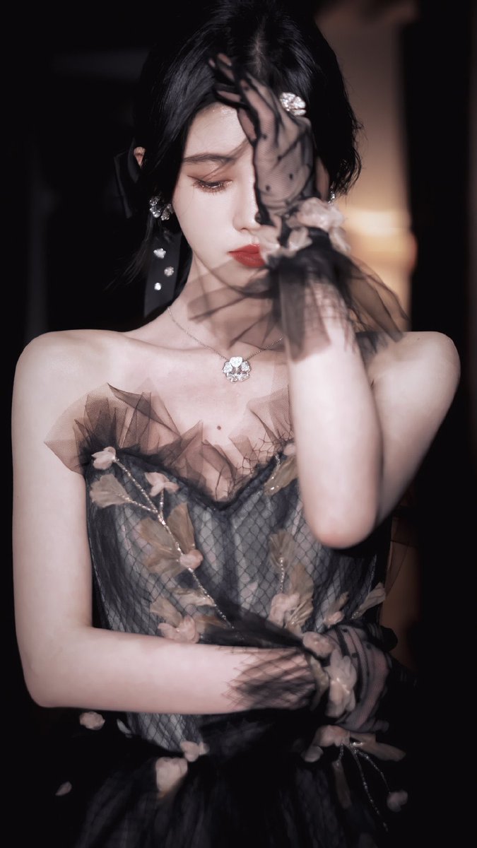 juijngyi's tweet photo. #JUJINGYI #鞠婧祎 x #10thTencentVideo
©噗叽咕咕咕 https://t.co/k90cVk2EGz