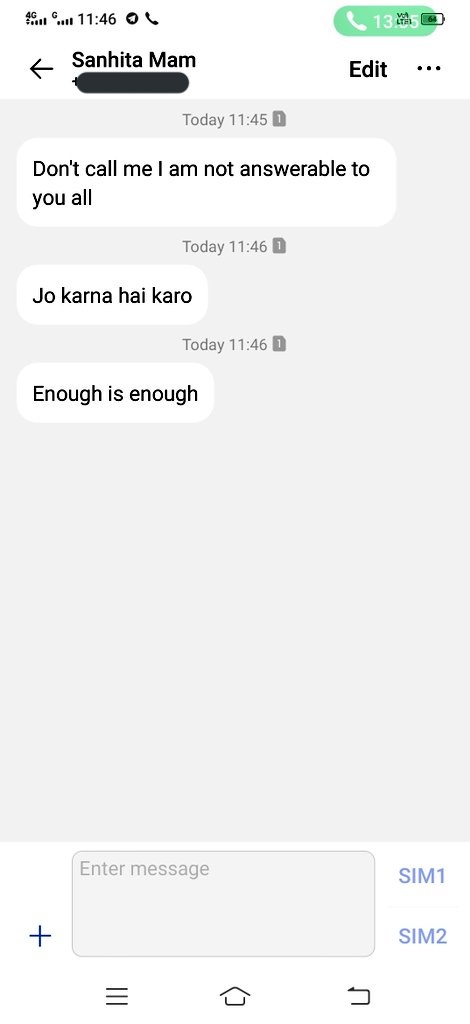 A student sent this Sshot , where u can clearly see how Miss Sanhita sarkar, the mediator , so called admission incharge who actually plays a vital role in the scamming group of RCM , Bhubaneswar , reacted when students hopelessly asked her for their Registration no.
#Bugger