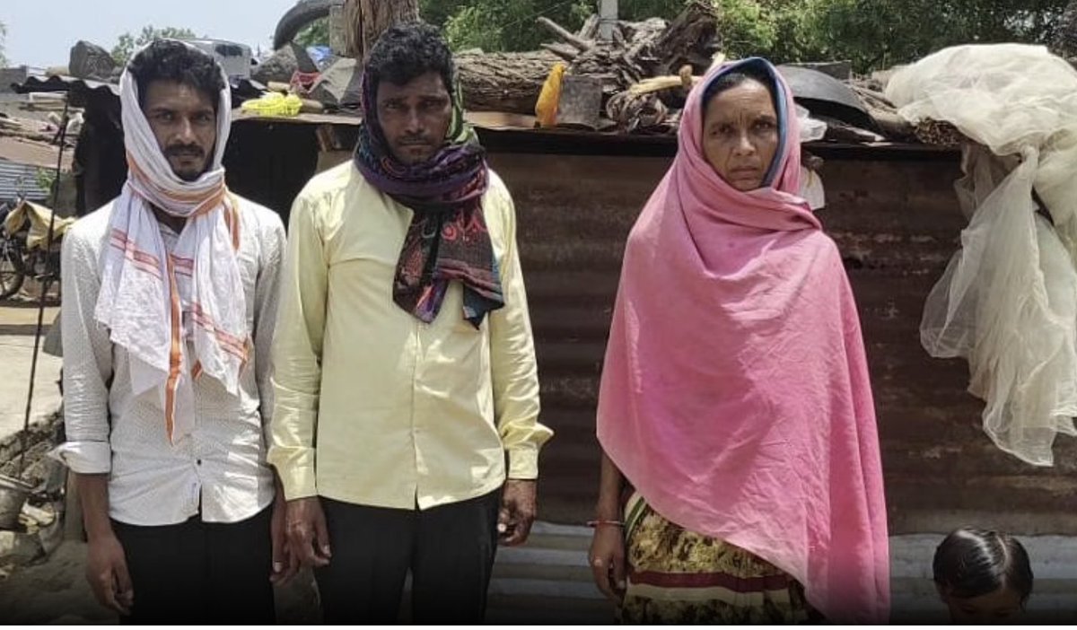 suchetadalal's tweet photo. Please do read and support the late #DrRahulPawar 's family. He fought abject poverty to become a doctor, but #covidwarrior lost to the virus. Family of sugarcane cutters in dire straits!! https://t.co/M935jBy4nh Please help @hvgoenka https://t.co/bU354Fbt6V