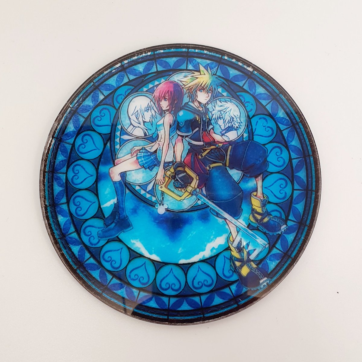 Gaming0utlet's tweet photo. Super happy with how this stained-glass effect Kingdom Hearts coaster has turned out.

#kingdomhearts #coasters https://t.co/ZJIZnImKI2