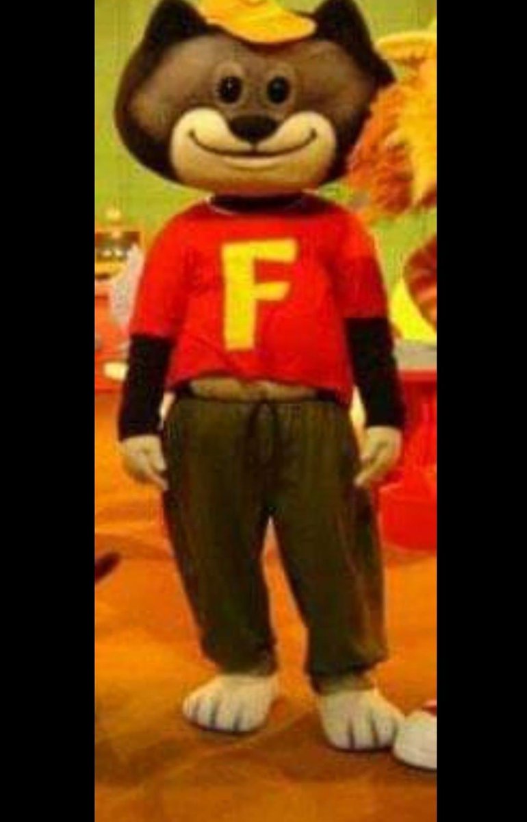 unclescrooch's tweet photo. Spiderman got nothing on this guy. https://t.co/JLbC1wYejH