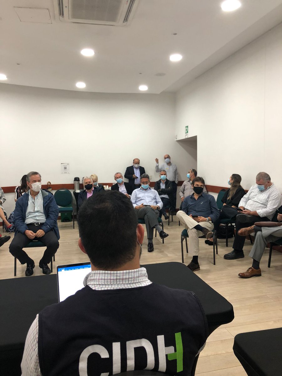 CIDH's tweet photo. #CIDH se reunió con más de 95 representantes de organizaciones estudiantiles, periodistas, afrodescendientes, minga indígena, mujeres, y víctimas de #DDHH. Además, tomó más de 100 testimonios. La información relevada se analizará conforme objetivos de la visita. #CIDHEnColombia https://t.co/pFwc4GjLVG