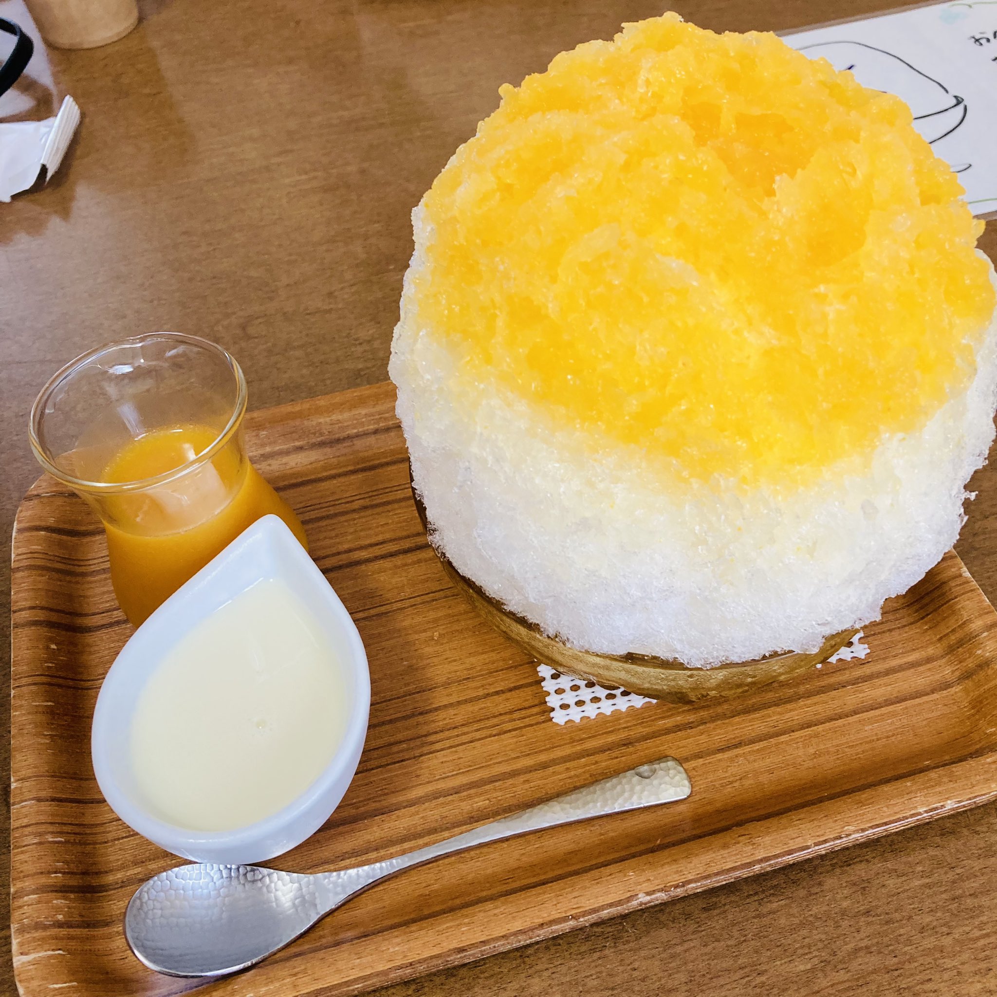 いちごがにがて 埜庵 鵠沼海岸 レモンとみかん 1300円 みかん 練乳 埜庵 神奈川 湘南 江ノ島 鵠沼 鵠沼海岸 藤沢 かき氷 氷 氷活 Shavedice 限定 練乳 濃い練乳 Condensedmilk ミルク Milk レモン 檸檬 Lemon みかん