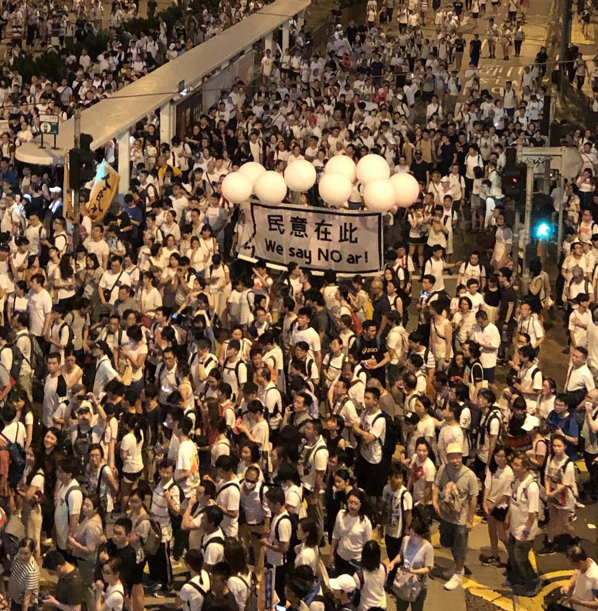 Antony Dapiran tweet media