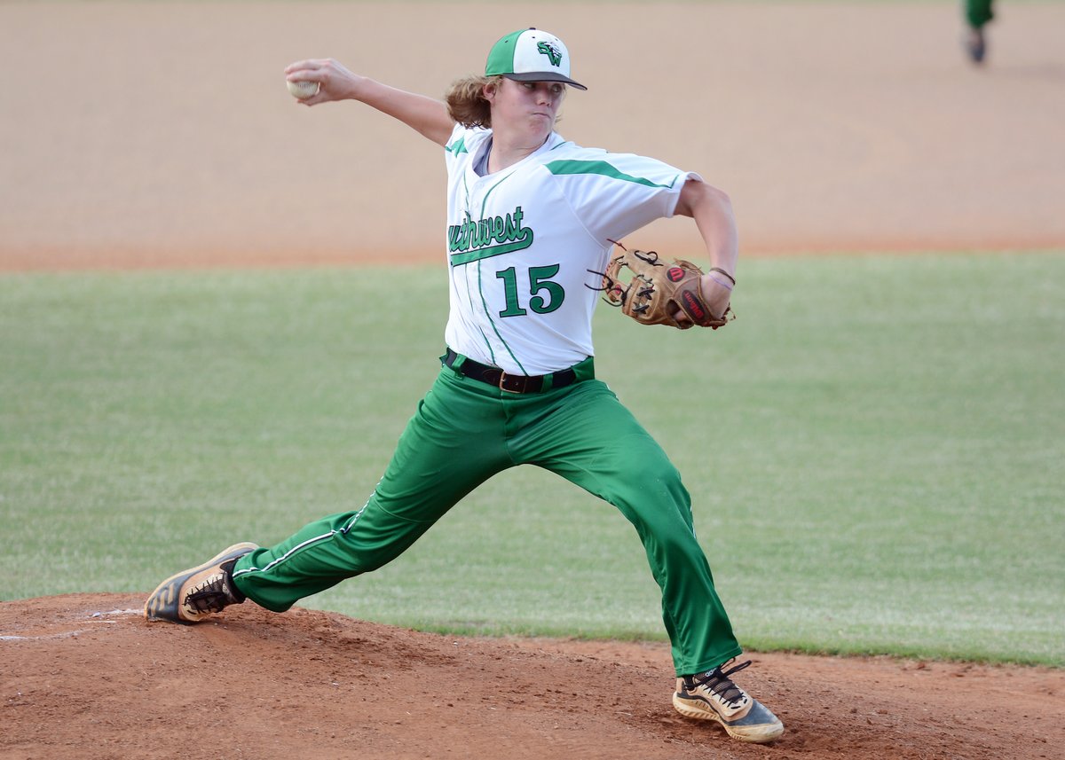 HPEmichael's tweet photo. Southwest beats Tabor, clinches PTC title | HPE https://t.co/mlHOMB4CbS https://t.co/xcCoHIyBlc