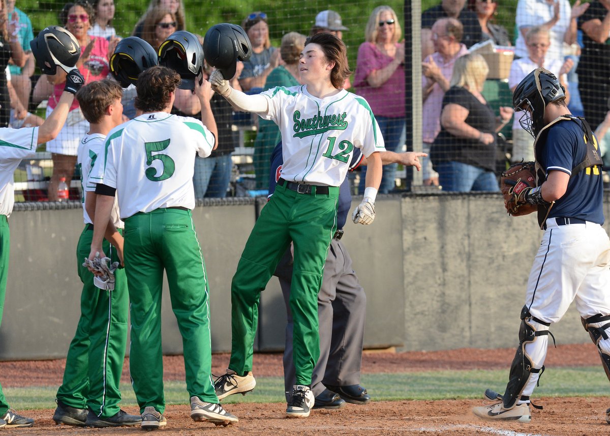 HPEmichael's tweet photo. Southwest beats Tabor, clinches PTC title | HPE https://t.co/mlHOMB4CbS https://t.co/xcCoHIyBlc