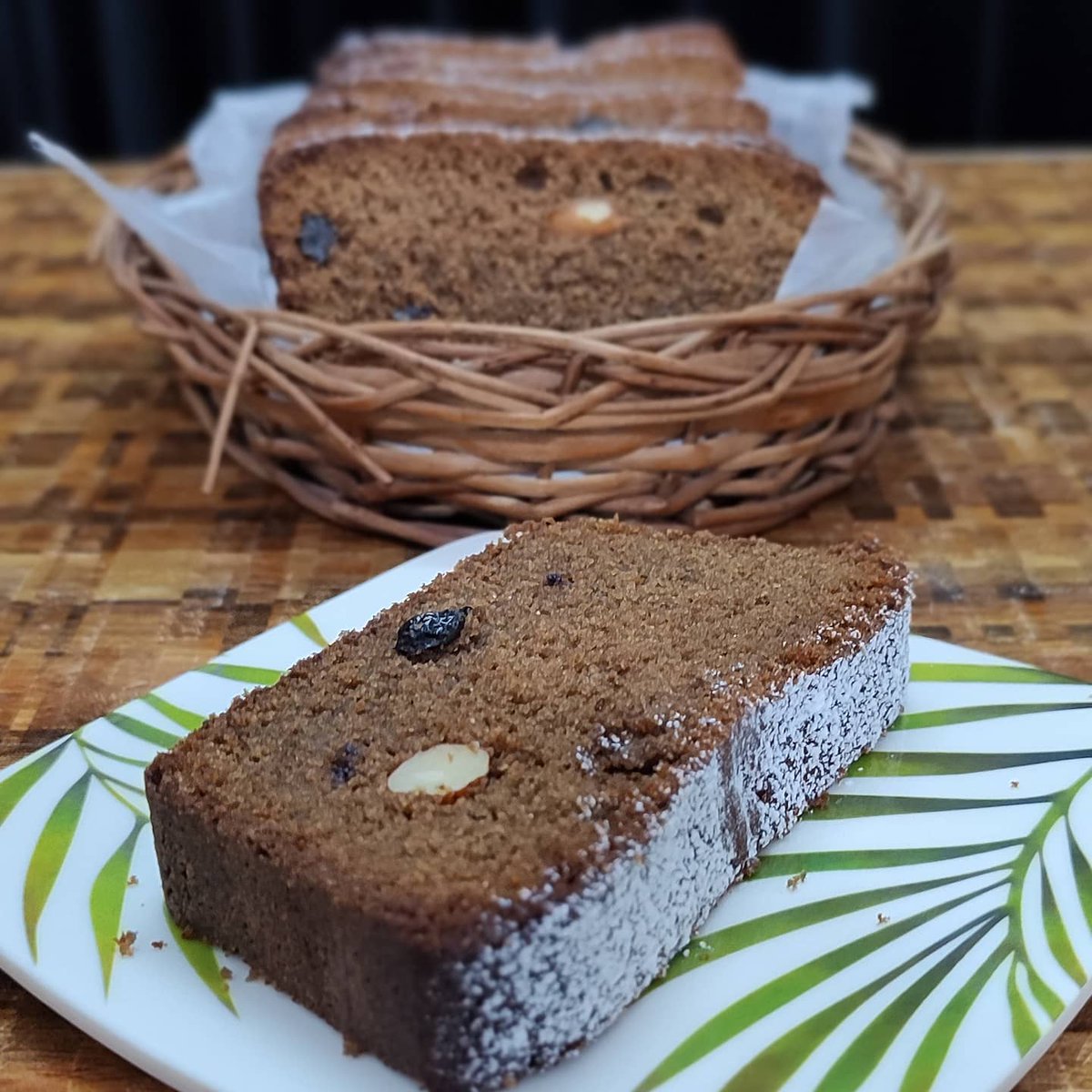 harsh_chef's tweet photo. https://t.co/yr7xhiSC3E 
. 
#cake #ranveerbrar #jionews #chocolate #chef #fruitsbasket https://t.co/HhKT8lIL6X