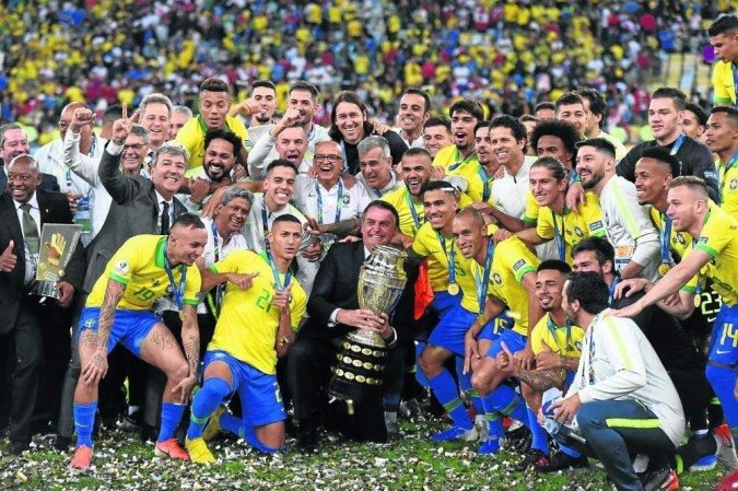 correio's tweet photo. Mastercard desiste de patrocínio à Copa América no Brasil.
https://t.co/Pw68LtmmFr https://t.co/FngNGkrxud