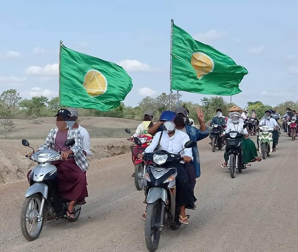 IrrawaddyNews's tweet photo. Educators and local residents in Myaing, Magwe Region marched to protest the military regime on Wednesday. (Photo: CJ) #WhatsHappeningInMyanmar https://t.co/j3jgNmdUQF
