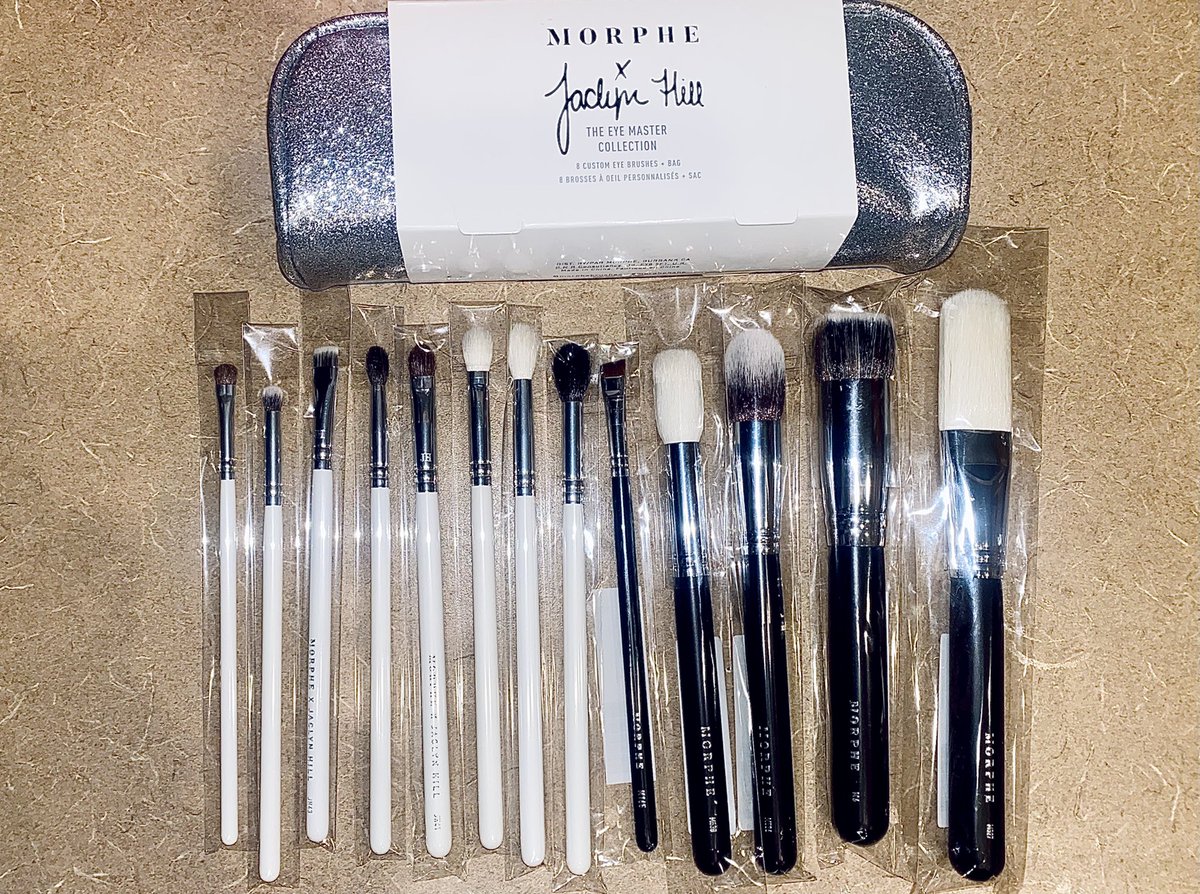 andriaartistry's tweet photo. Picked up some @MorpheBrushes and the @Jaclynhill x Morphe eye brushes and they are amazing! So excited to use them on my next clients 😍

#makeup #makeupartist #brushes #morphe #bridal #bridalmakeup #indywedding https://t.co/XEcjiCLStE