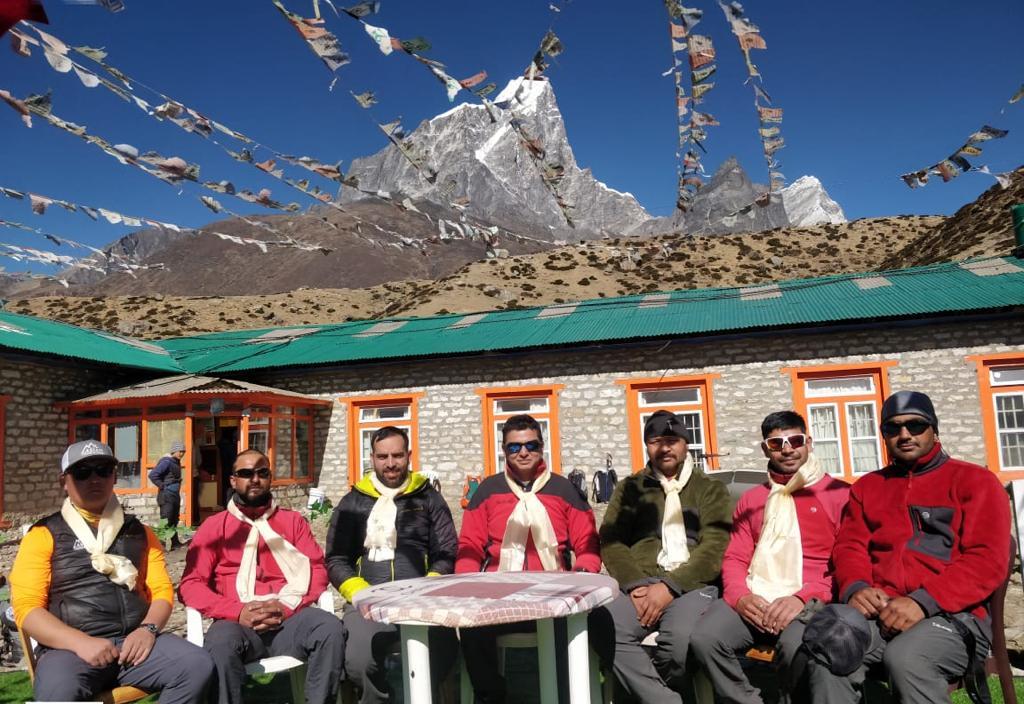IndiaInTurkiye's tweet photo. The expedition of #JIMWS, at #Pahalgam J&K in collaboration with @nim_india, Uttarakhand, summited Mount Everest at 0620 hrs 01.06.21
The team led by Col. Thapa, Principal JIMWS was first of its kind joint expedition by two ๐๏ธ institutes.
Congrats! ๐
@anadoluagency @trtworld https://t.co/KdXKObK5yr