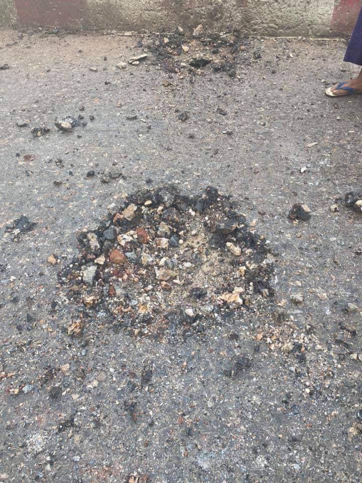 2021Revtweets's tweet photo. About 50 PaO National Organization (PNO) forces stood guard on the other side of the Hteesekhar bridge, while SAC Terrorist soldiers fought a small number of People’s Defense Forces (PDF) in Loikaw, Kayah State.
USELESS ASEAN
#June9Coup #WhatsHappeningInMyanmar https://t.co/2PpuNy5AND