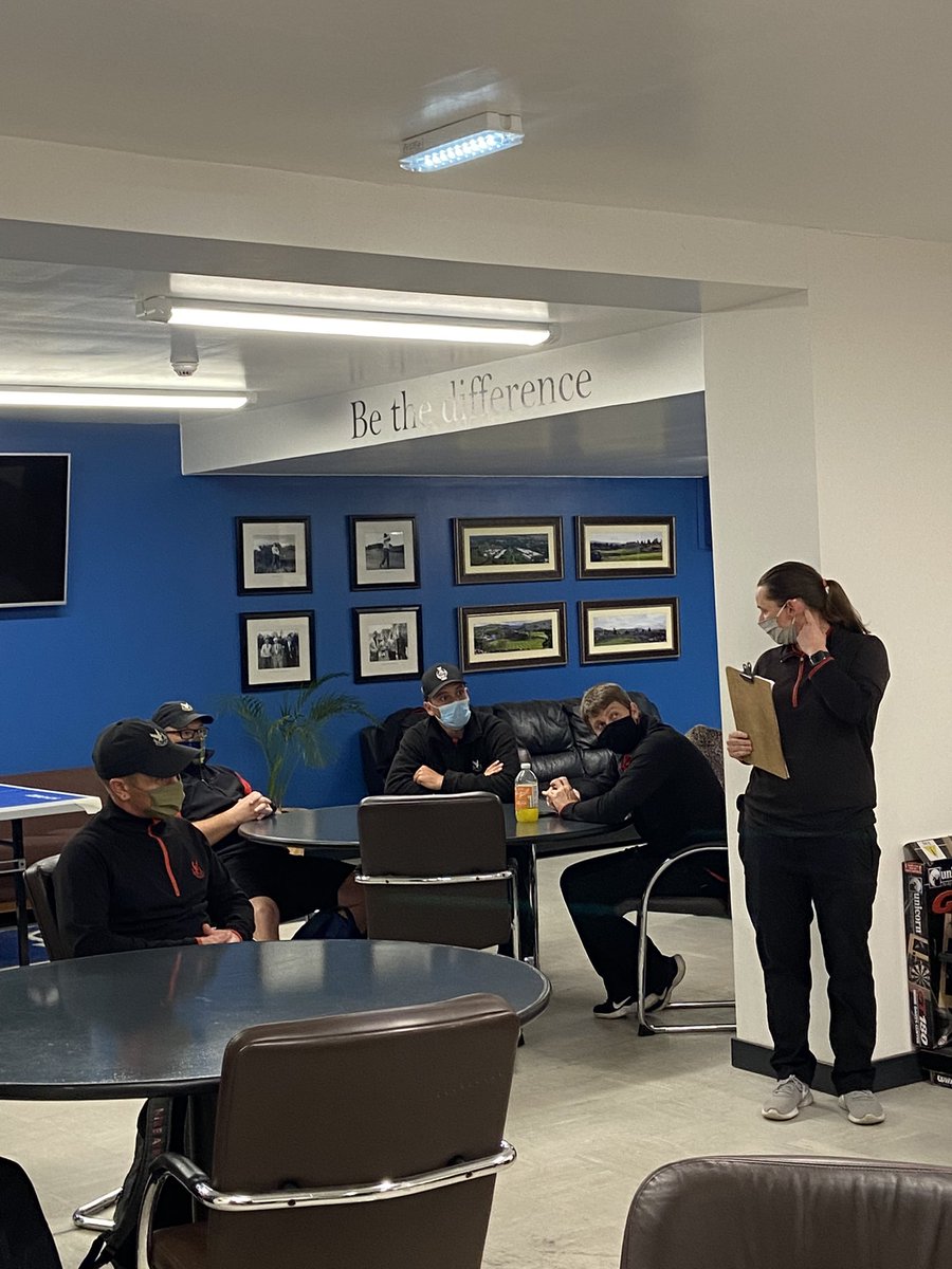 haldane_craig's tweet photo. @LauraJC_1990 delivering the morning brief! Laura is an assistant with responsibility on the Queens and will be the lead point of contact for all decisions today, with a maintenance closure on the queens! #develop #empower #lead #future #generation https://t.co/VuWNOY9gLJ
