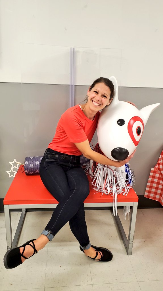 Loved the energy and enthusiasm that Patti (intern) brought on her first day. We are so excited to have her... As coincidence would have it, she's been a loyal GUEST that loves to shop at our store.
 #worksomewhereyoulove <a href="/servi_nina/">Nina Recupito</a> <a href="/veramay11/">April Bengert</a> @garmtg @ErinHostinsky