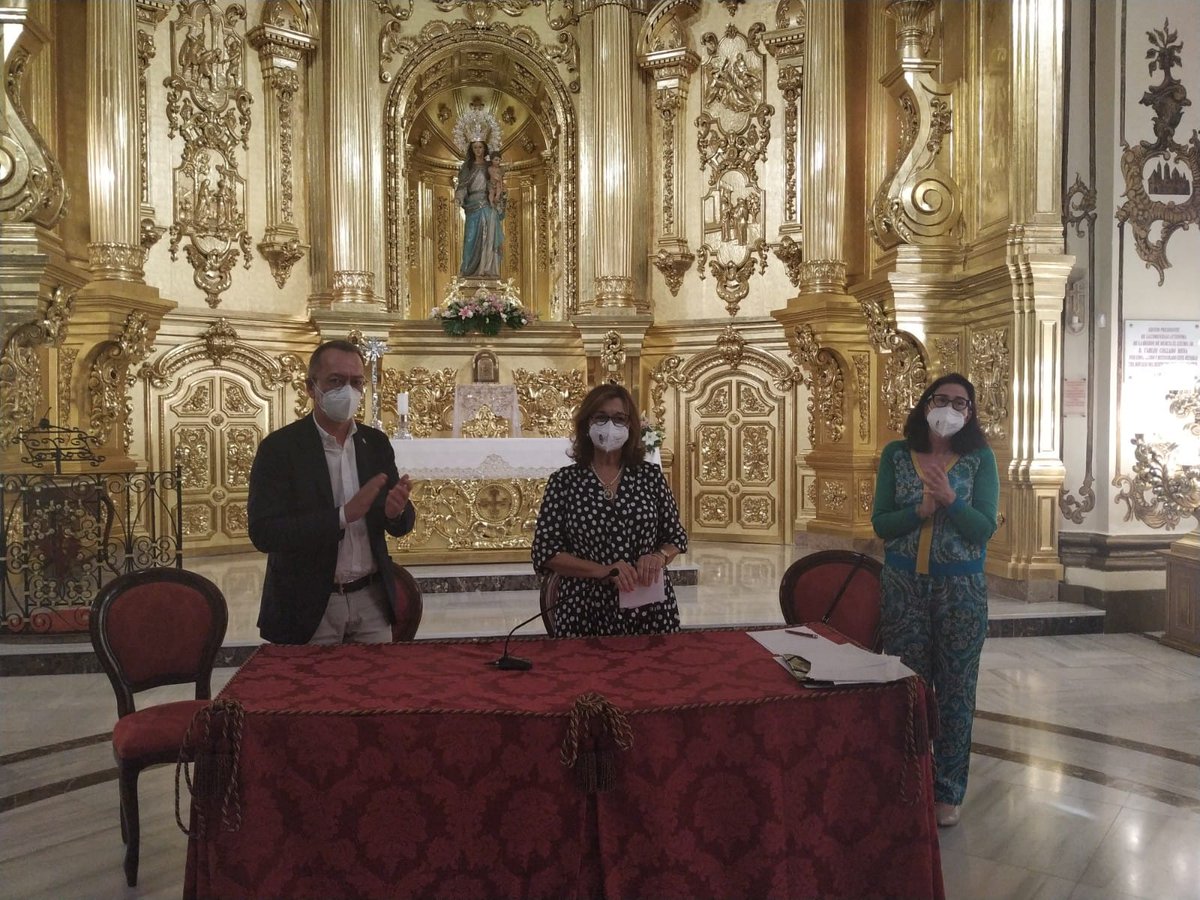 corodamas's tweet photo. Ha sido proclamada presidenta de @corodamas Dña. Maria del Carmen Gallego. Nuestro agradecimiento por el trabajo realizado en su anterior mandato y nuestros mejores deseos en la nueva etapa que comienza con gran ilusión. https://t.co/RCwBP4irzE
