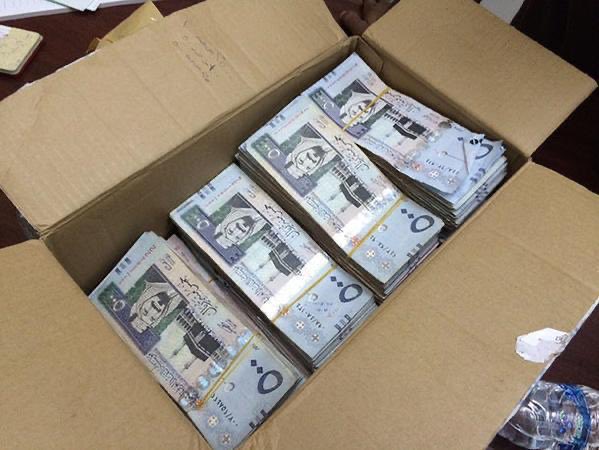 لو حصلتو هالكرتون وعليه رقمي بتتصلون عليه وترجعونها لي ؟؟

 #يارجال_تزوج_الثانيه