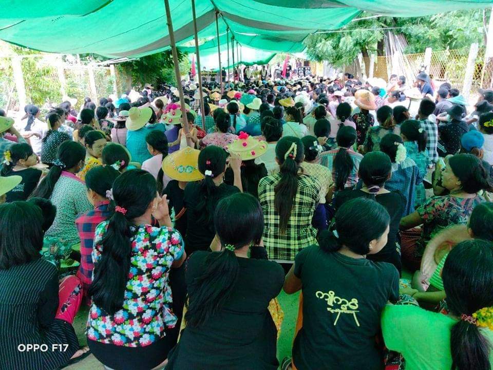 LeeDam_3's tweet photo. A month-long mourning ceremony was held for the Poet Ko Khat Thi on the 91st day of the strike in the villages of the eastern part of Yinmarpin and northern part of Salingyi Townships, Sagaing Region.

USELESS ASEAN
#June9Coup
#WhatsHappeningInMyanmar https://t.co/jevClHj7HL