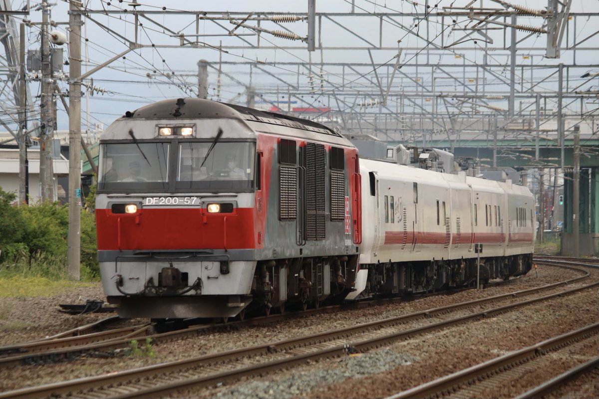 おいでませ、East-i D