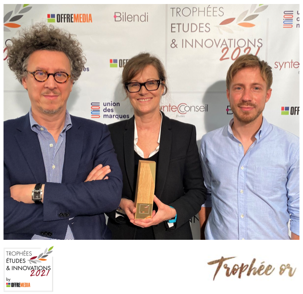 FreeThinkingLab's tweet image. Très heureux de remporter le Trophée Or dans la catégorie Tendances et Prospectives dans le cadre des Trophées Etudes &amp;amp; Innovations organisés par @Offremedia, pour une année de recherche embarquée avec les Français dans la crise.
🏆Notre démarche =&amp;gt; lion.box.com/s/qgus69jfvyid…