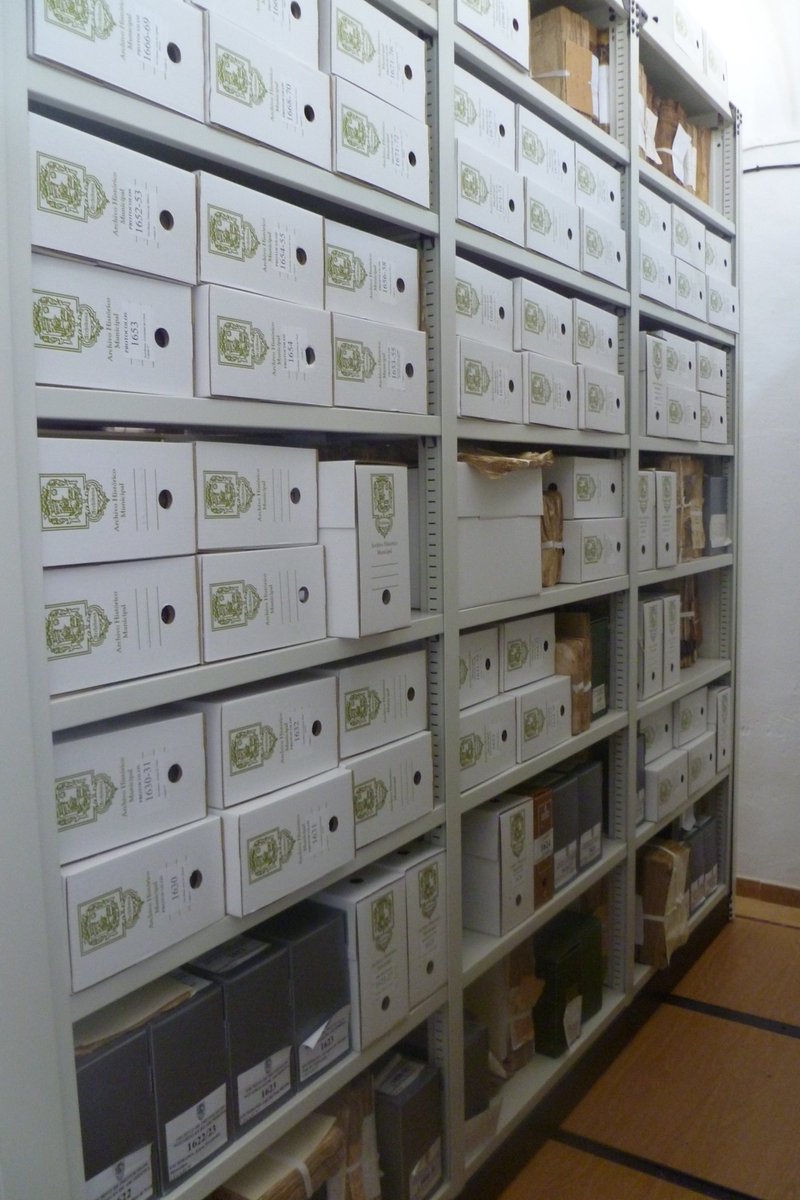 Hoy, día internacional del #Archivo, desde la #Biblioteca de #Archidona, la cual me representa  y desde la blog de #Rayya , os invito  a conocer, valorar  y disfrutar de nuestros #Archivos y de su importante riqueza docummental. Felicidades!!!
https//revistarayya.blogspot.com/