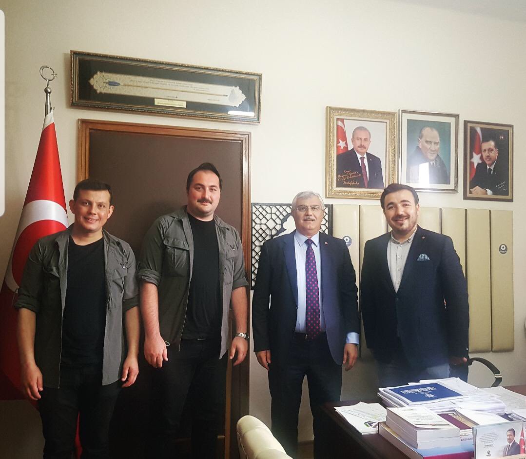 Gönül gönüle değince, yol mu dayanır hey dost. 🇹🇷 @Bayramburdur <a href="/murat_center_01/">Murat Korkmaz</a> <a href="/NKanyucel/">N</a>