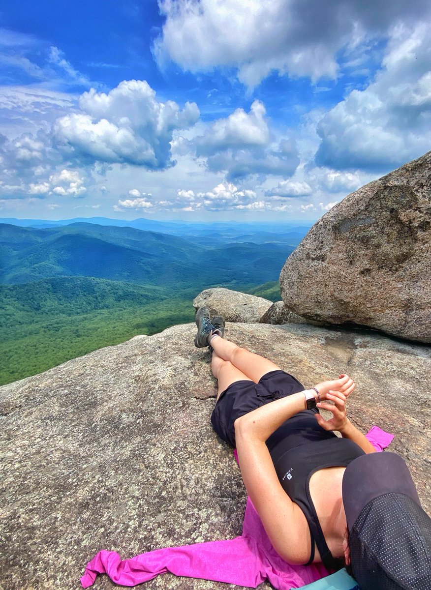 LydiaSiebler's tweet photo. Now that’s what I’d call the perfect #RedHatRecharge! Grateful for an empathetic employer and some mountain therapy last month! https://t.co/Wf09Sdhd87