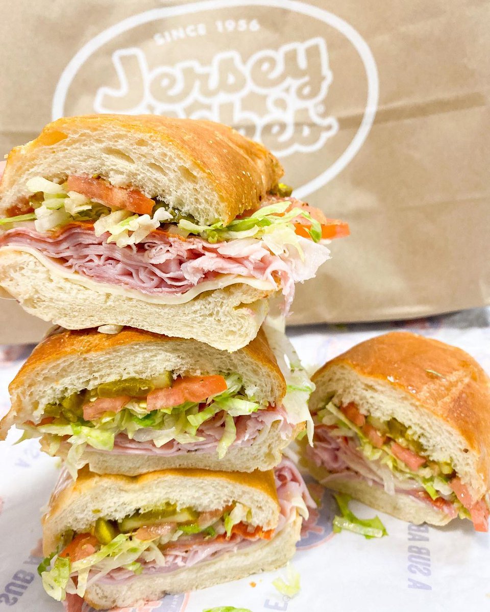 menumavincorp's tweet photo. Your Employees Are Craving Variety. Let Them Each Order From The Restaurant or Restaurants of Their Choice With MenuMavin.
Contact MenuMavin Today To Learn More!

📸: @jerseymikes 📍 Housotn, TX
📸: (IG)jenbakesduh

#menumavincorporatedining #menumavin #corporate #corporatedining https://t.co/URh0yIJiAo