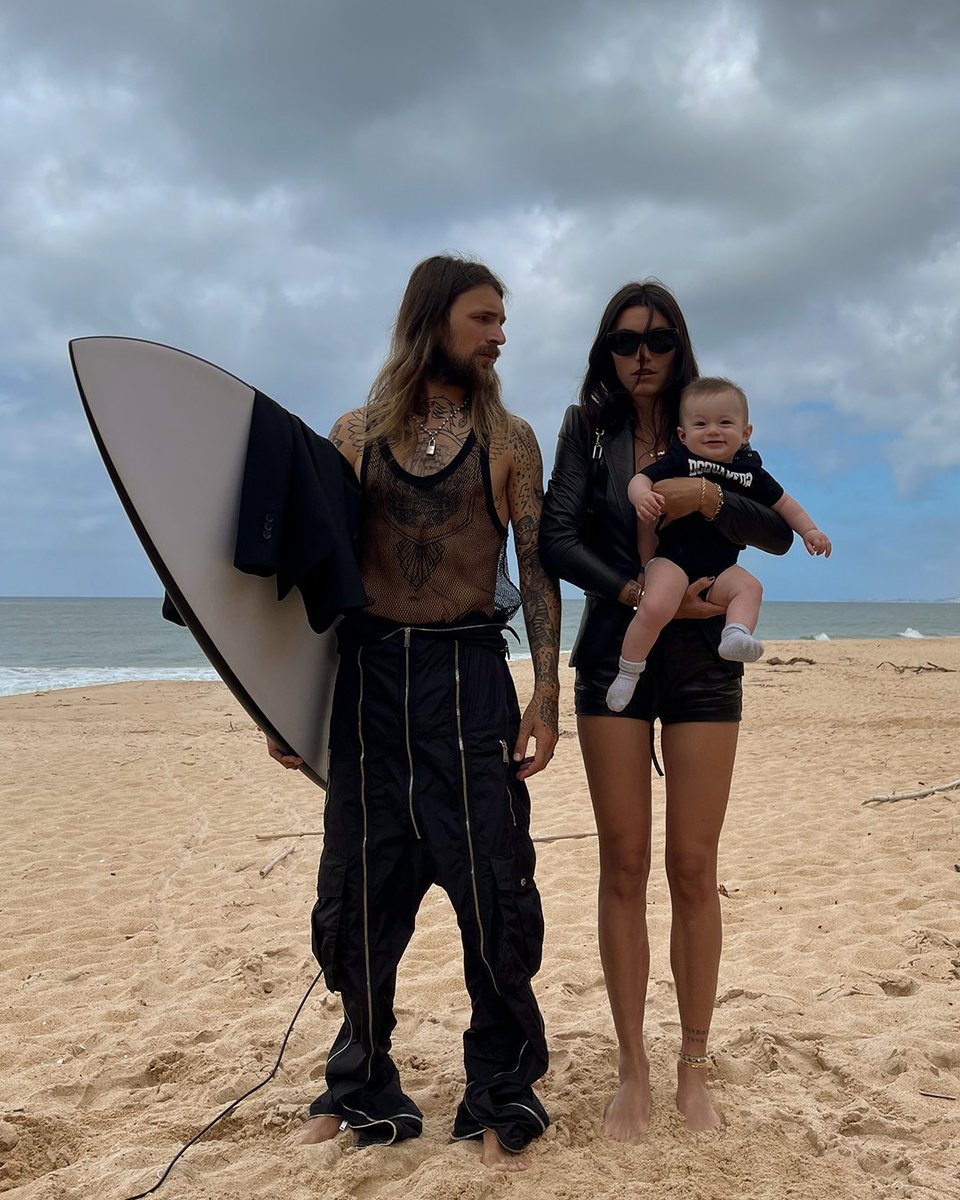 Dsquared2's tweet photo. #D2Family: Feel Free To Express Yourself. Discover the new #D2Kids collection on https://t.co/nQlOLR5asH https://t.co/7B1pL5LzcU