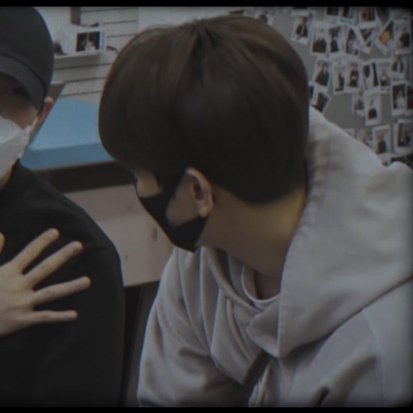 l3aekyun's tweet photo. 심장이 갈기갈기 https://t.co/N9UPlJADc2