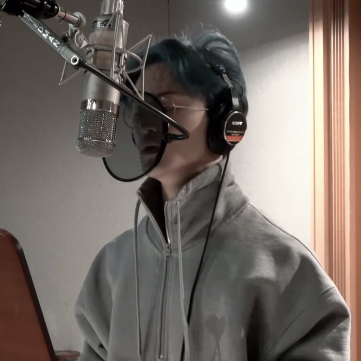 แพ้ลุคสบายๆแต่ชวนใจสั่นงี้ของมาร์คมาก