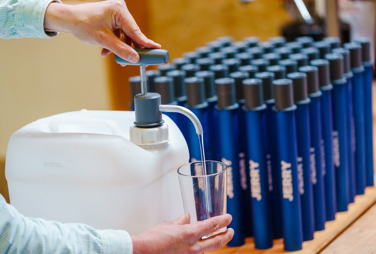 tudelft's tweet image. From drinking canal water with his grandmother at his graduation to a #design for better water filters for jerry cans. @idetudelft graduate Oliver de Gruijter is on a mission: more access to clean drinking water for everyone. Read his #delftdesign story: bit.ly/tudstories-jer…