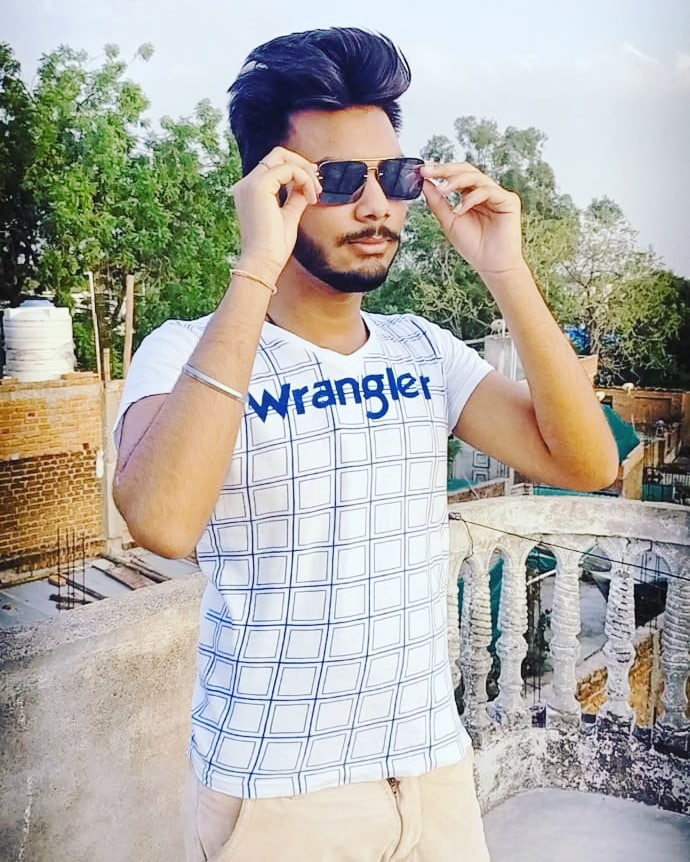 gautammahor037's tweet photo. Behind the reels 🤘💯
.
.
.
Gm #bõy
#instagram #positivevibes #gabroo #jhansiwale🔥🇮🇳💯 #up93 #randomclick #lifestylephotography #blackwhitephotography #swag #coolavtar #lethalcombination #instahood😎 https://t.co/XP54FDT2JB