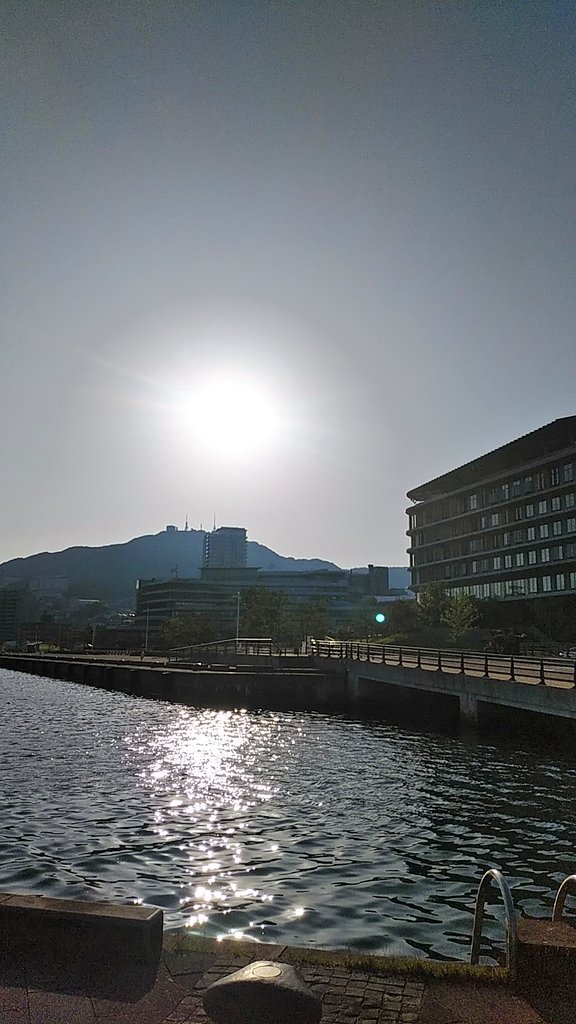 権力の館を考える 権力の館を考える