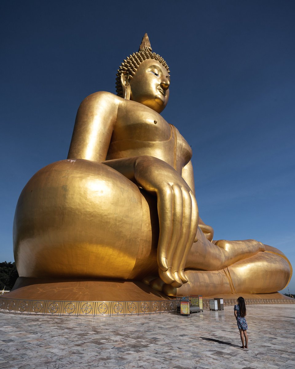 2807Derrick's tweet photo. God could be easier to talk to, than most people... #watmuang #angthong #thailand #buddha #buddhaquotes #amazingthailand https://t.co/zNzOeWUfCj