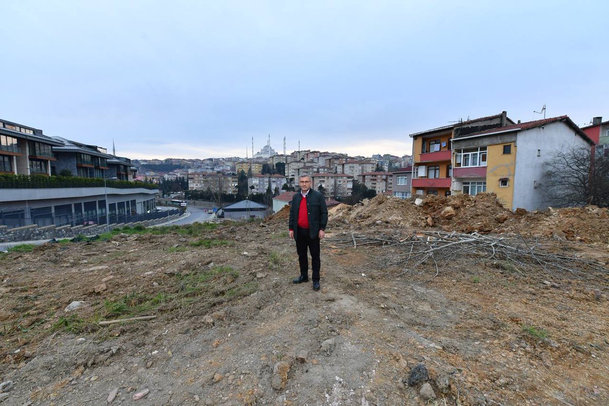hilmiturkmen34's tweet photo. 1 ay içinde açacağımız #15Eser’den bizi en çok duygulandıranı...

Mehmet Akif Ersoy Mahallesi 
Besteci Sokak
🕰 14:00

Şehit Eren Bülbül Parkı’nı
annemiz Ayşe Bülbül Hanımefendi’nin katılımı ile bugün açıyoruz.

#İyikiVarsınEren

Nasıl başladı?          /          Nasıl bitti? https://t.co/FQs3rLK8LQ