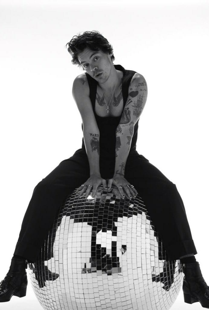 fervig172's tweet photo. @LHHispanic @Harry_Styles Once
#PremiosMTVMIAW 
#MTVLAGLOBALGOLDEN 
#MTVLACRUSHHARRY https://t.co/o1AizAwcZx