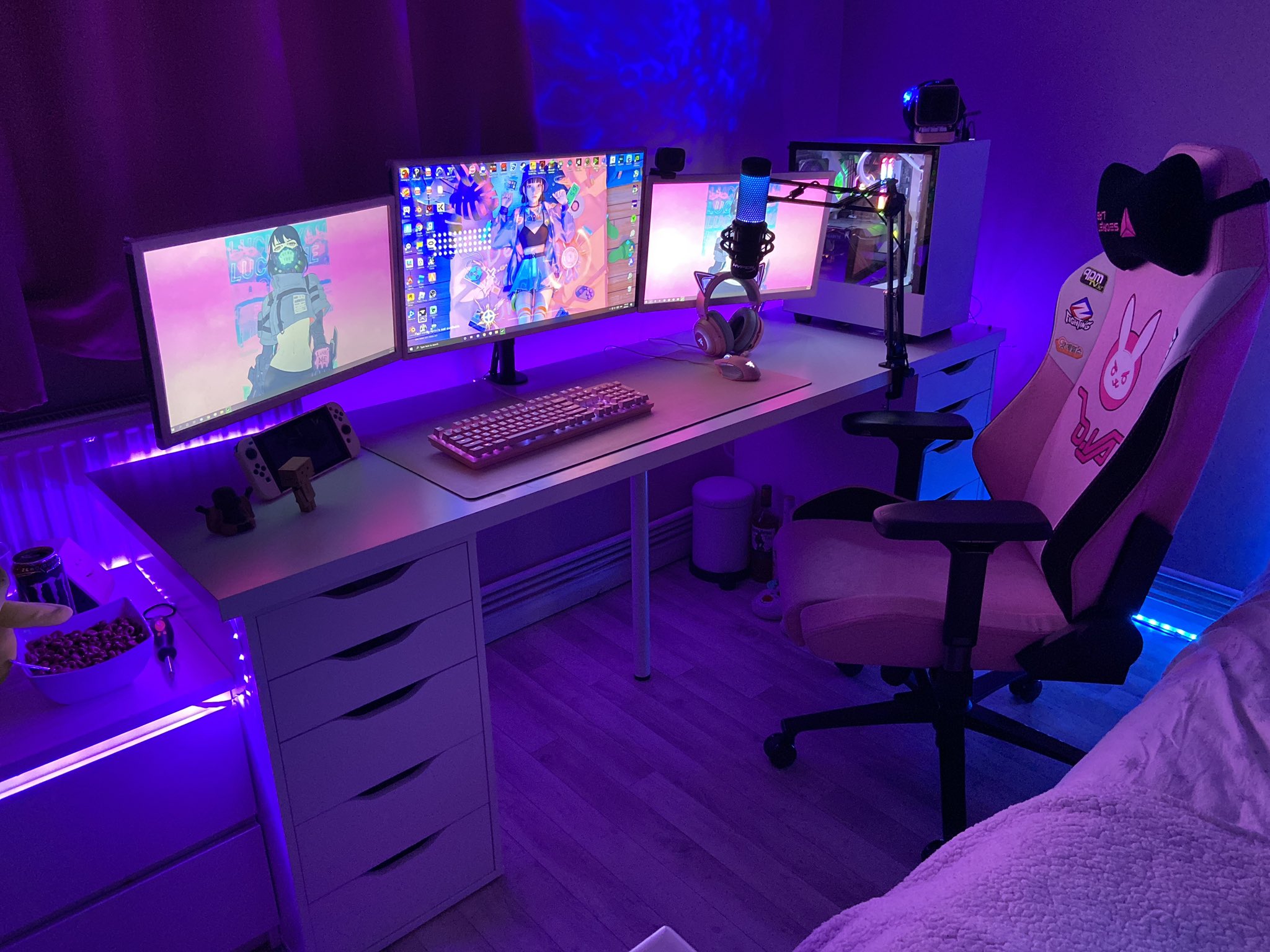 Hey guys/girls! I recently added the BenQ ScreenBar to my setup, let me  know what think of my setup! :) : r/battlestations