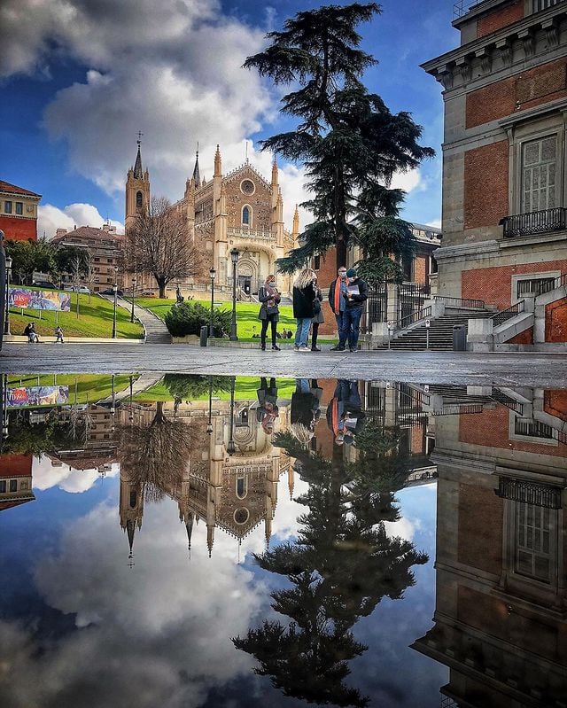 ❤🏙 ¡Fotaza! ¿En qué estación de metro te bajarías para ver esta maravilla? 🤔
📸 IG: ego8284
#FelizMiércoles #MadridEnMetro