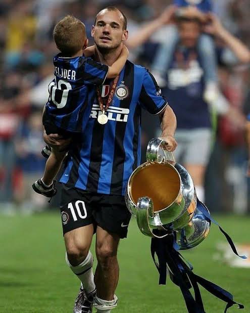 Happy Birthday Wesley Sneijder 