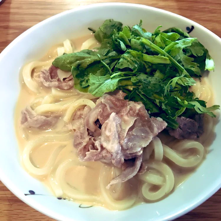 さっそく今日の昼ご飯に。
ゴマなし。
水菜の代わりに菊菜。
うちにあった食材で作れた。  