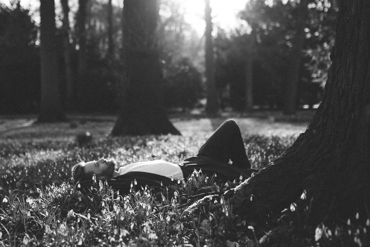 We mogen weer en gaan t/m augustus naar buiten! 🎉🌳🌷☀️ De eerste namen van de theaterprogrammering van Zomer op Schokland zijn bekend: Wouter Hamel, Karin Bloemen, Tim Knols Wandelclub en meer. Een overzicht vind je op onze site: theater-voorhuys.nl/agenda/
Heel graag tot ziens!