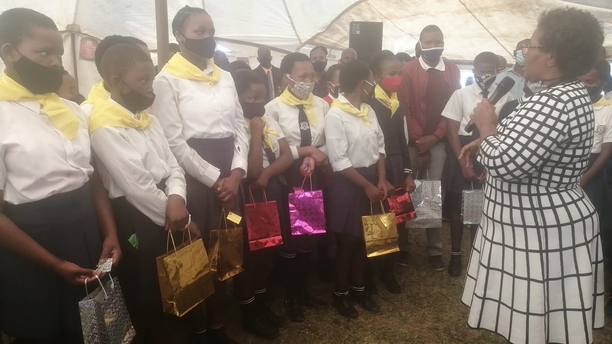 It's A Feminist Thing tweet media