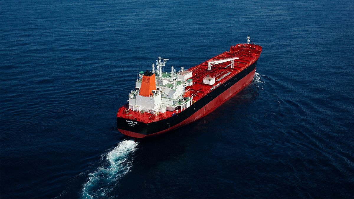VitolBunkers's tweet photo. Vitol Bunkers launches a compelling Green Bunker Fuel offering for shipowners looking to mitigate their carbon emissions.

Read more: https://t.co/PlZeNQ4pph https://t.co/AF8NUOLP24