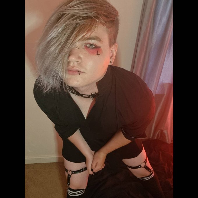 Eboy femboy #Femboy #femboi https://t.co/AeSweXaGNS<a href="/tag/femboy"class="tags">#Femboy</a><a href="/tag/femboi"class="tags">#femboi</a>
