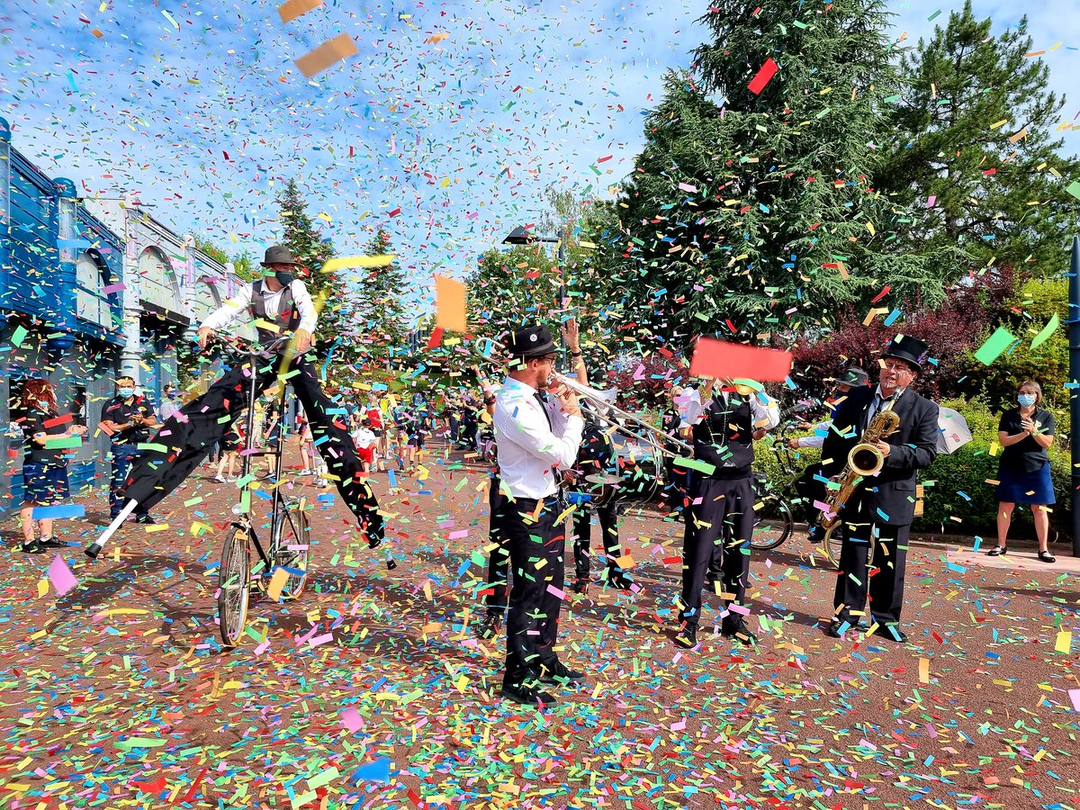 MrFOG16's tweet photo. C'est parti pour la 35ème saison du @futuroscope 🎉🎉🎉 https://t.co/pFHPCXIk7Z