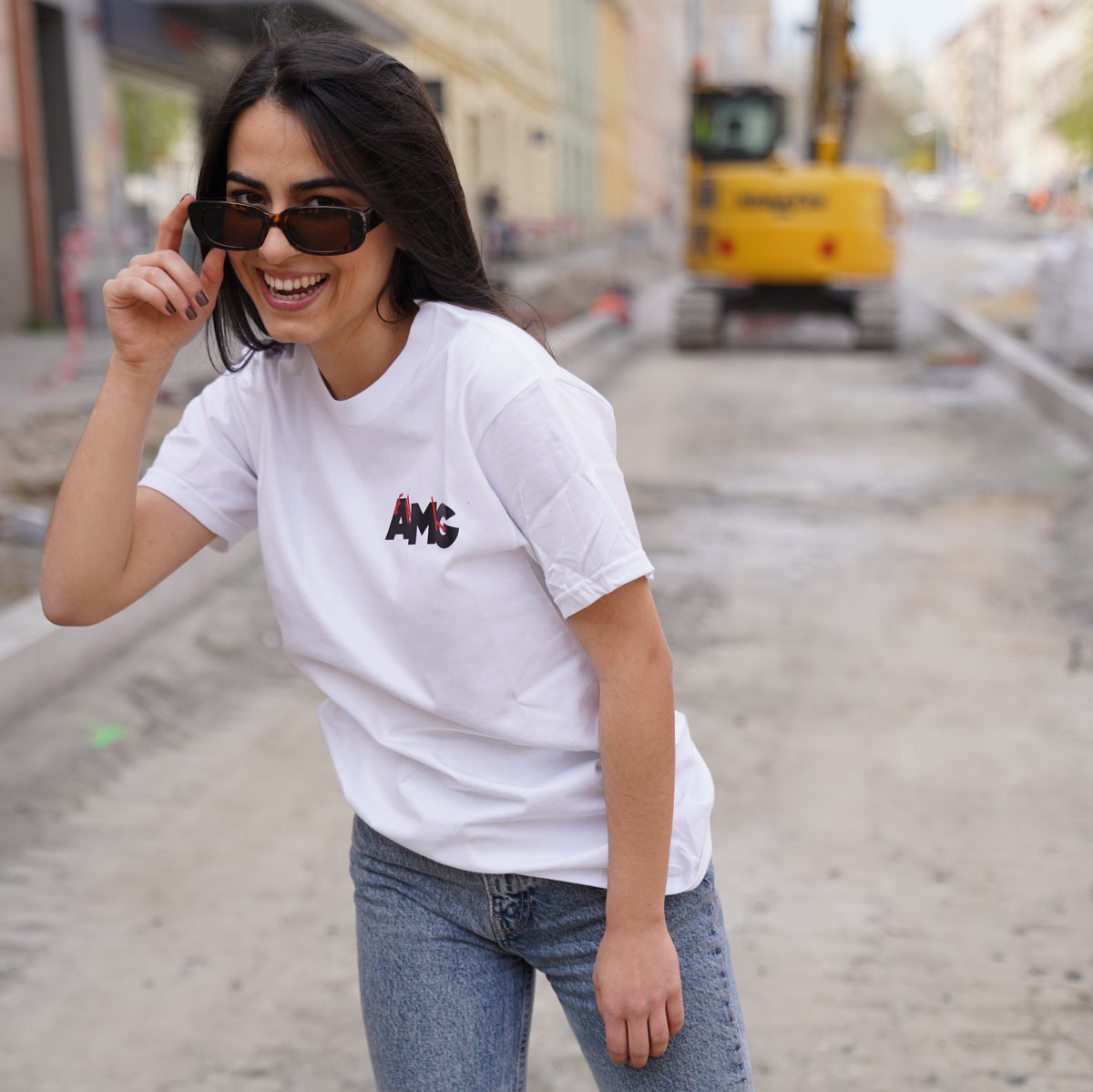 happy b-day the one and only Veru-nee-e-e-e-e-e-e-eeeee (Juicy J voice)