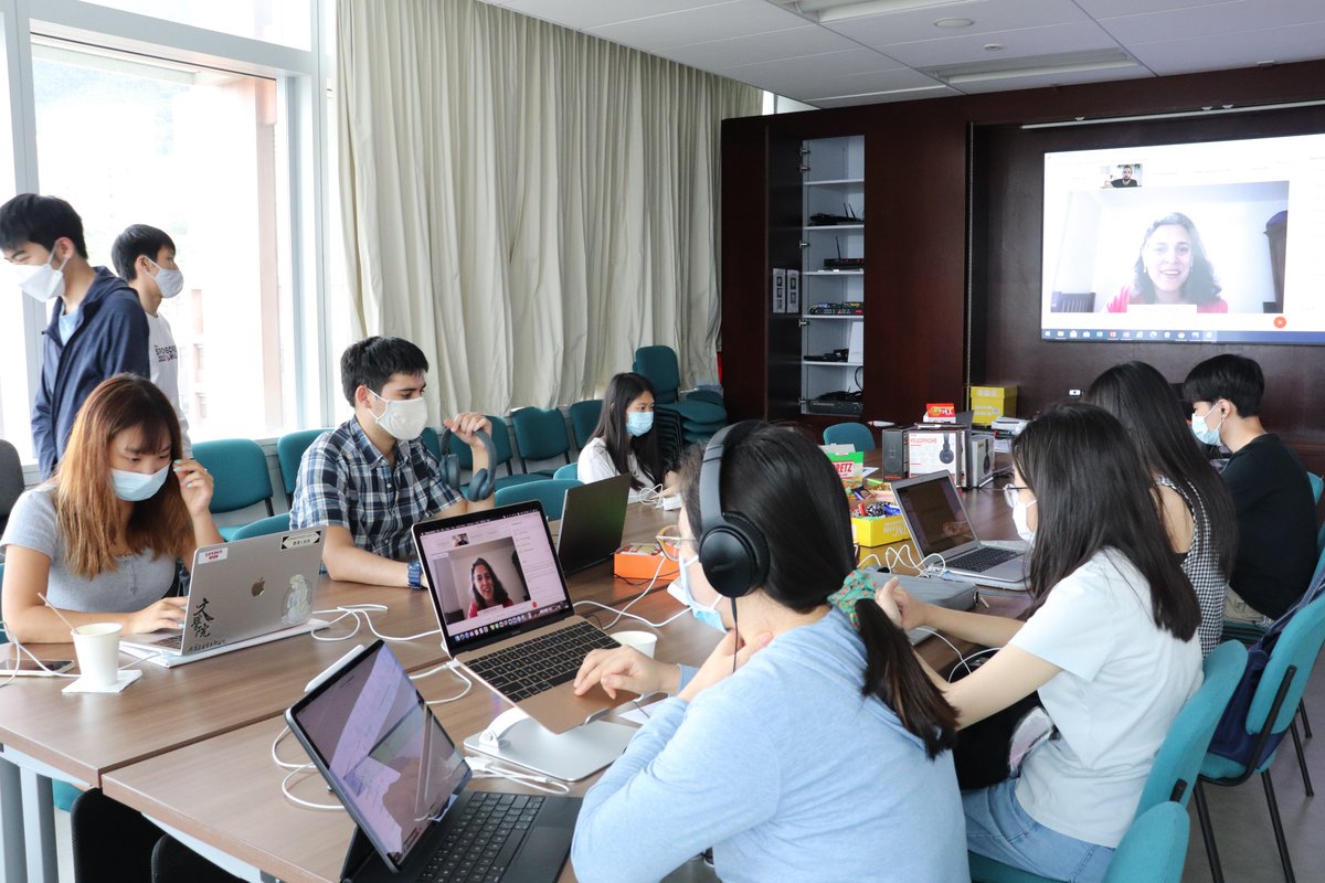 ss23hku's tweet photo. Plenary Session: Thank you Professor Devyani Sharma and Professor Jaspal Singh!
P.S. This is how we watch the plenary Q&amp;A sessions. How about you?
#ss23hku https://t.co/5dYXgKNIAC