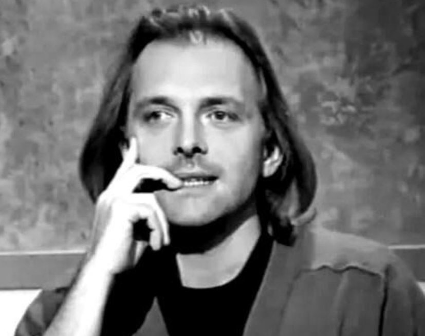 On the 7th anniversary of the terribly early loss of the brilliant Rik Mayall I am reminded how he was a witness in one of my ‘less serious’ cases &amp; when I told him I was from Birmingham, seamlessly gave his evidence in his brummie Kevin Turvey persona

Nobody else noticed!